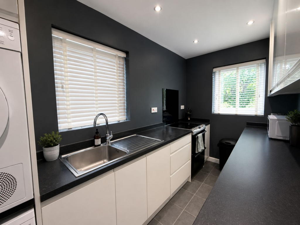Apartment in Newcastle upon Tyne - View 4