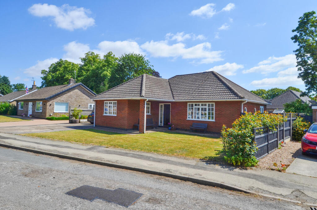 4-bed house on 4 Park Avenue, Hundleby, Spilsby, £299,950