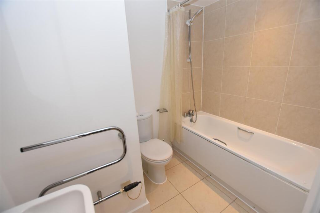 Apartment in Chelmsford, South Woodham Ferrers - View 4
