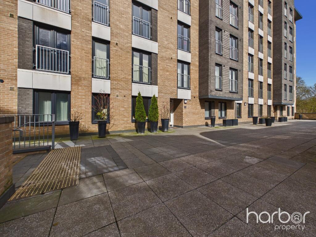 Main image of property: Bell Street, Glasgow, City of Glasgow, G4 0SL