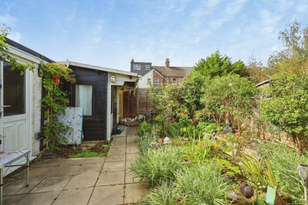House in Brighton - More