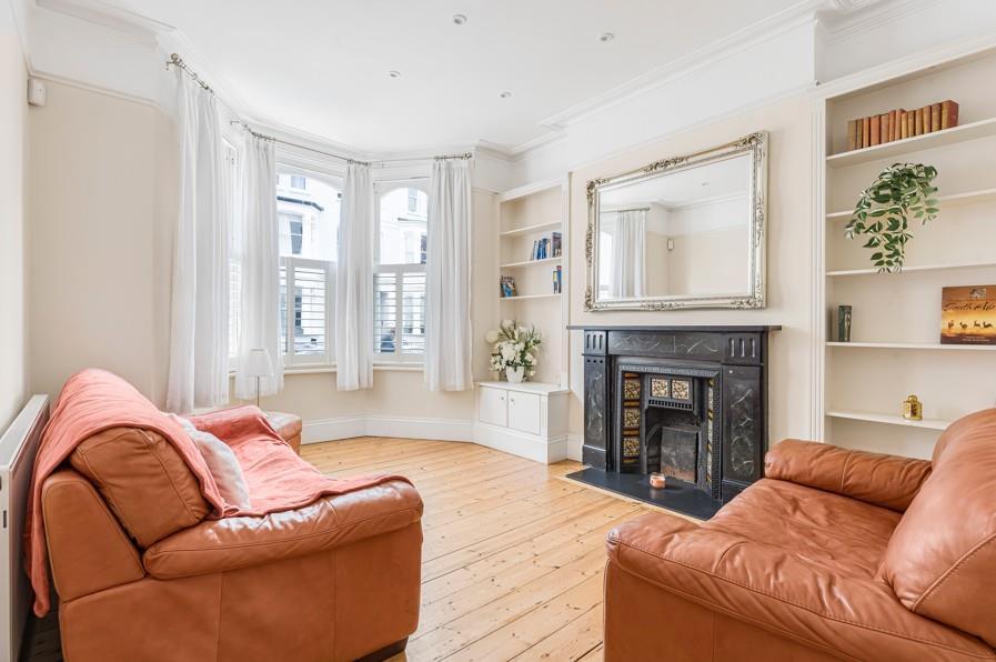 Waldemar Avenue, Parsons Green photo 2