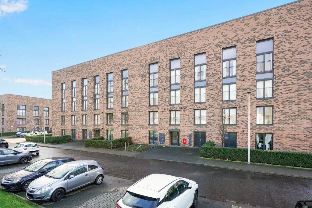 2-bed flat on 25/15 Muirhouse Parkway, Muirhouse, Edinburgh, EH4 5JG, £190,000