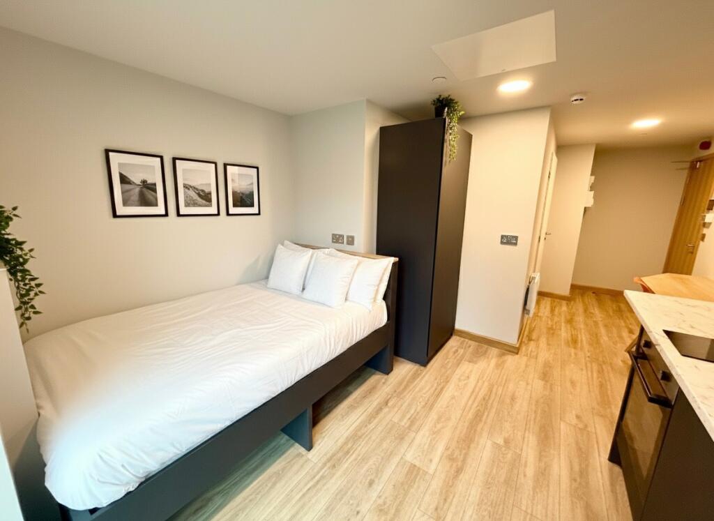 Main image of property: Felix Apartments, 21 Heathcoat Street, Nottingham, Nottinghamshire, NG1 3AF