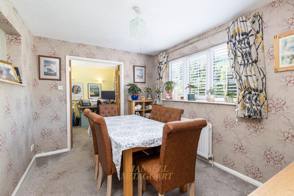 Burleigh Way, Crawley Down, RH10 - View 5