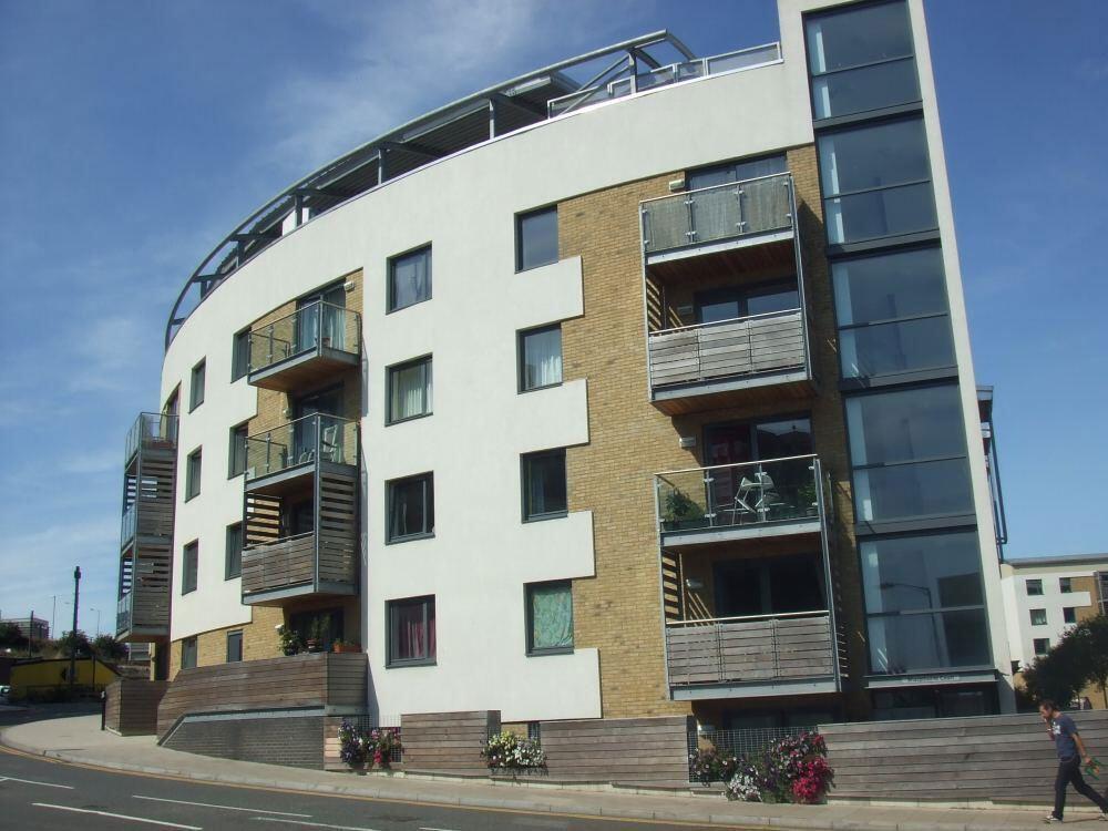 2-bed flat on  2 Fleet Street, Brighton, East Sussex, BN1 4GS, £280,000