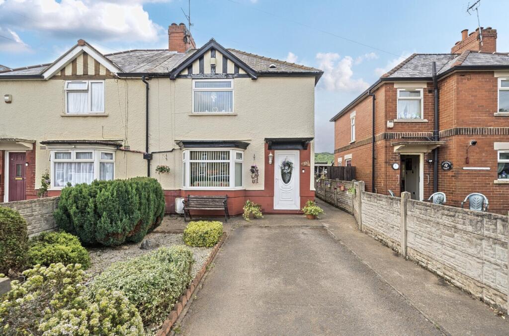 2-bed semi-detached on Vale Road, Mansfield Woodhouse, Mansfield, £165,000