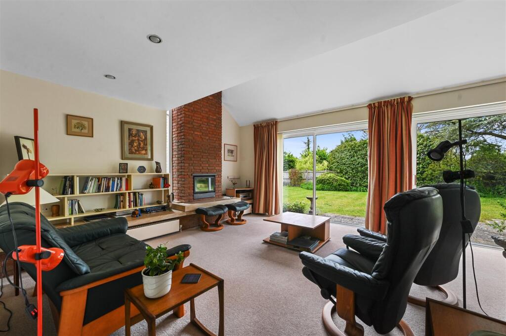Frating Road, Great Bromley, Colchester photo 4