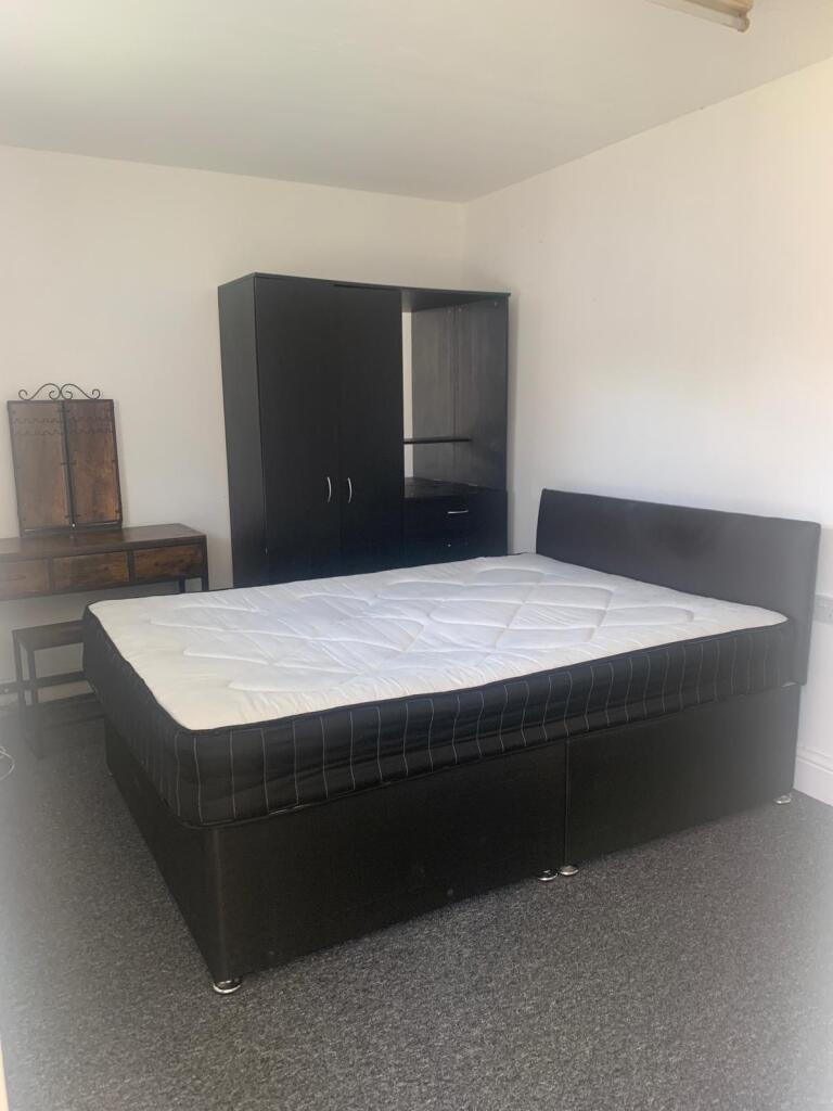 Main image of property: Great South West Road, Hounslow, TW4 7NF