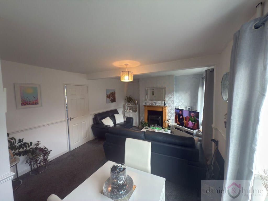 Glebeville, Leek, ST13 5QU photo 2