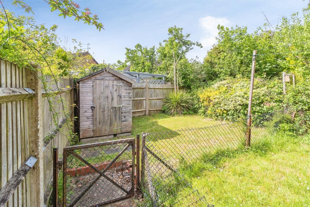 House in St Albans, Jersey Farm, Sandridge - View 4