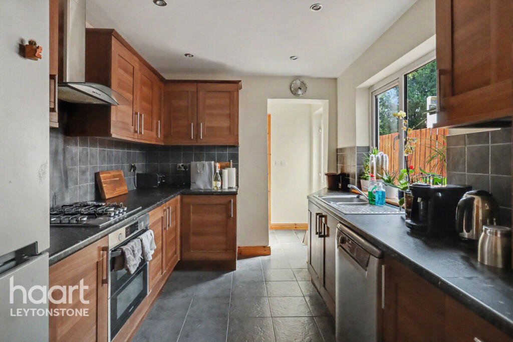House in London, Cann Hall, Leytonstone - View 3