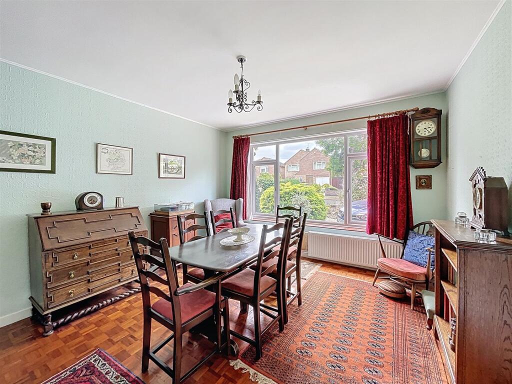 Sunningdale Avenue, Kenilworth photo 3