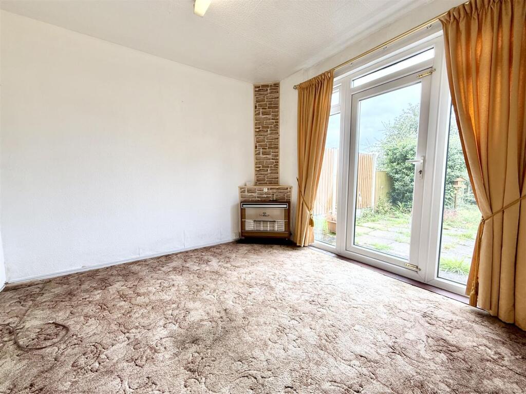 Harvest Road, Rowley Regis - View 5
