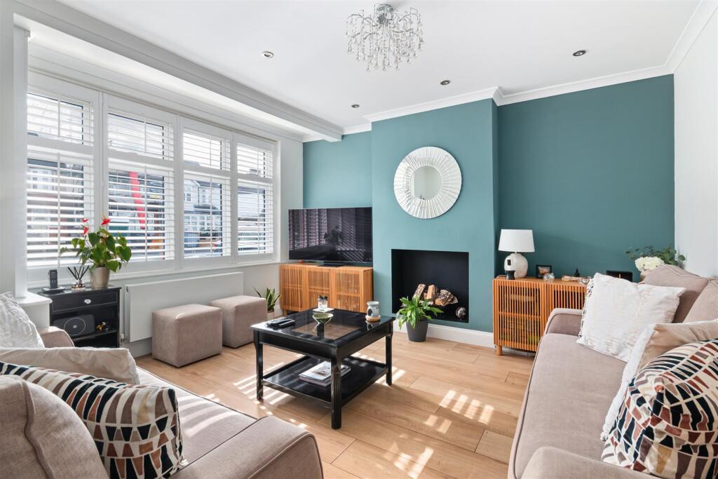 Main image of property: Crossway, Raynes Park