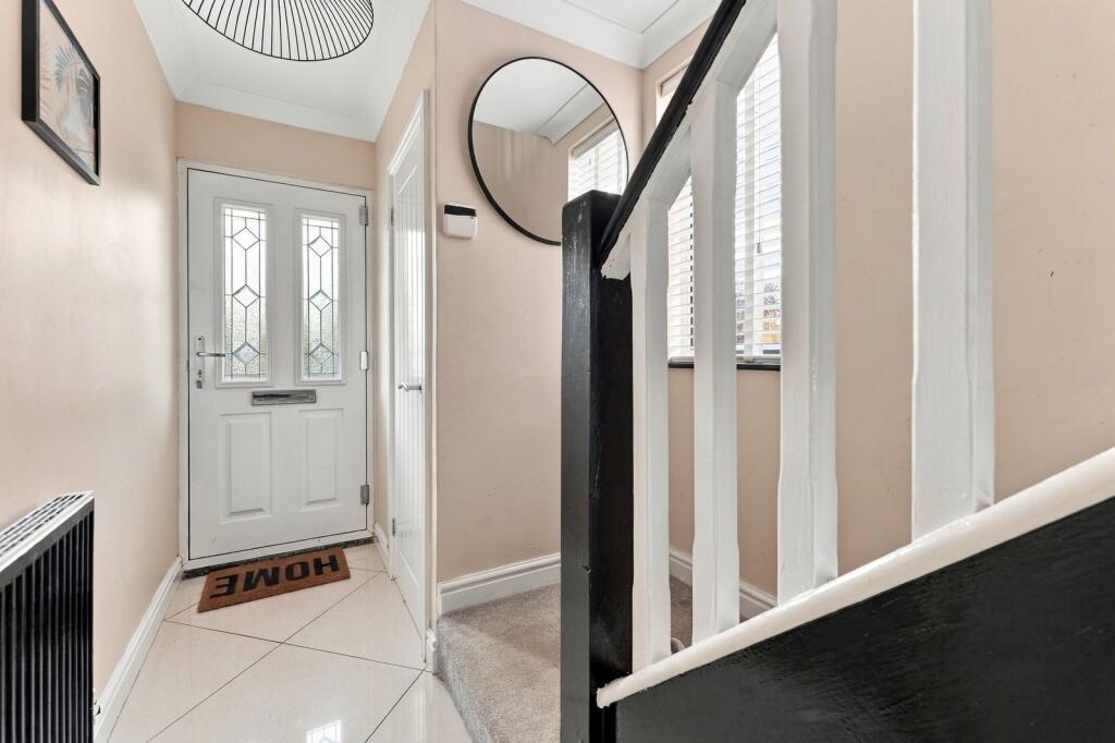 House in Nottingham - View 3