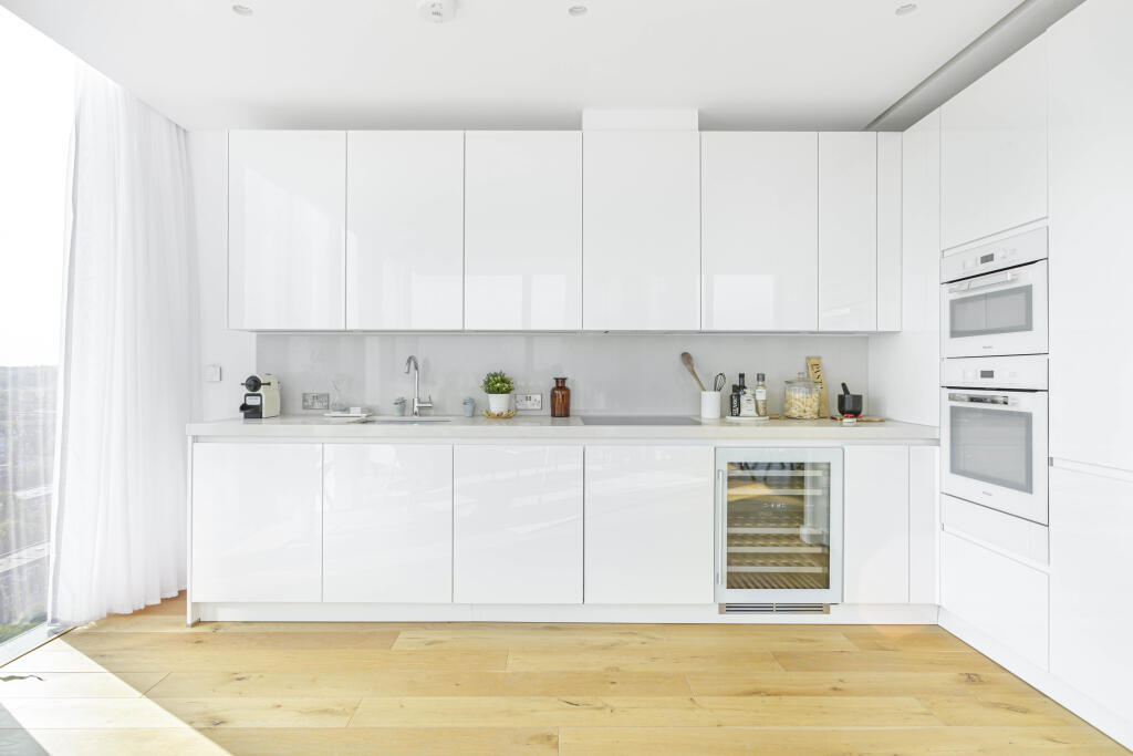 Apartment in London - More