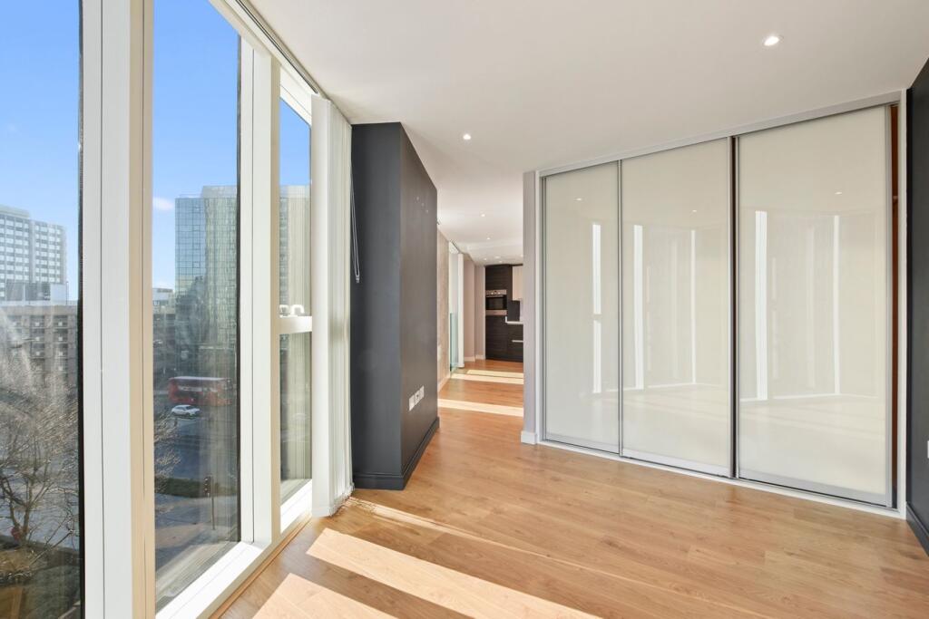 Apartment in London, Broad Green - View 2