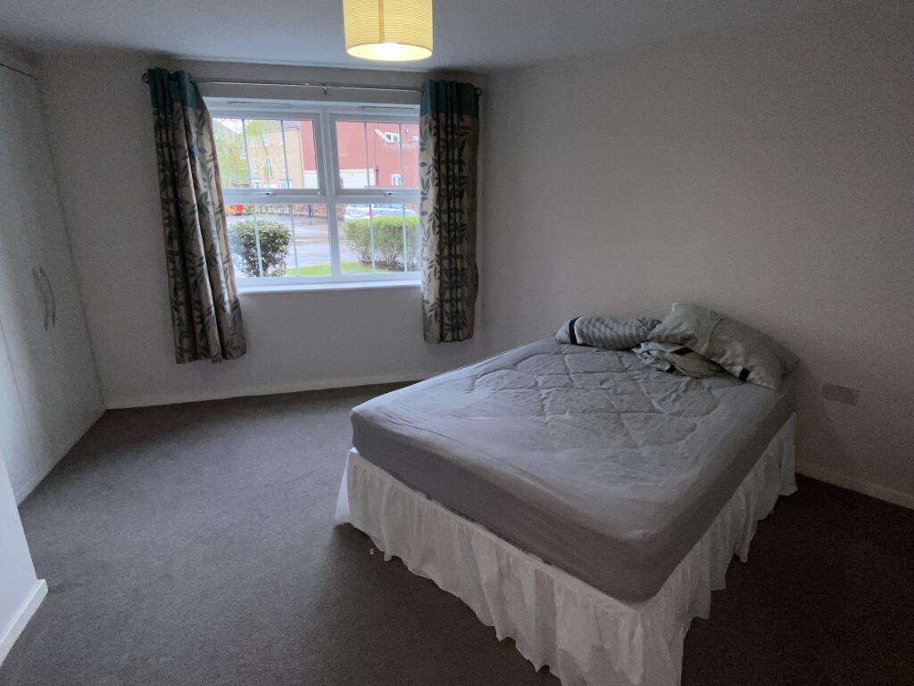 Apartment in Doncaster - View 5