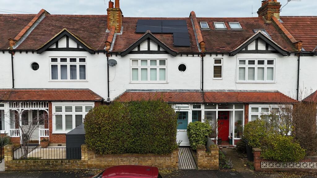 Main image of property: Chestnut Grove, New Malden, Kingston Upon Thames