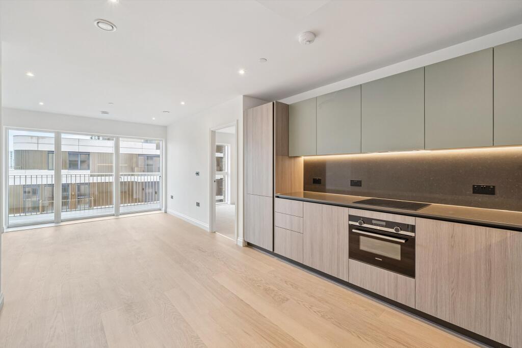 Main image of property: 1 Potters Road, London SW6