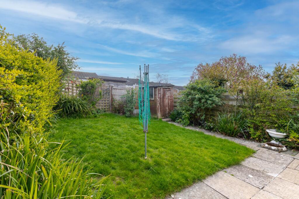 Beaufort Gardens, Nailsea, BS48 photo 4