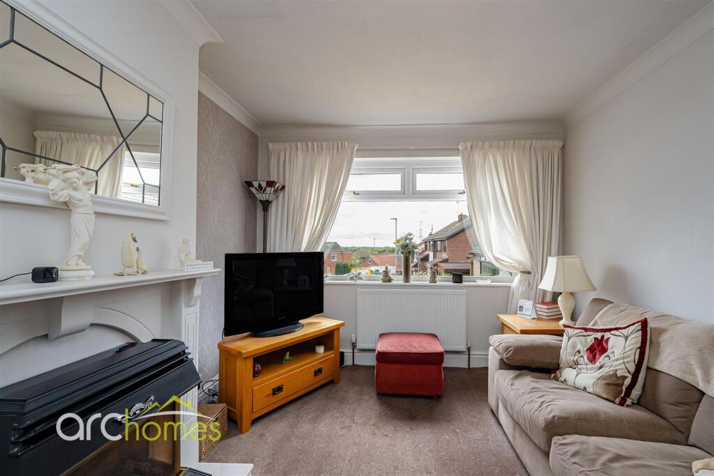 House in Wigan, Greater Manchester - More