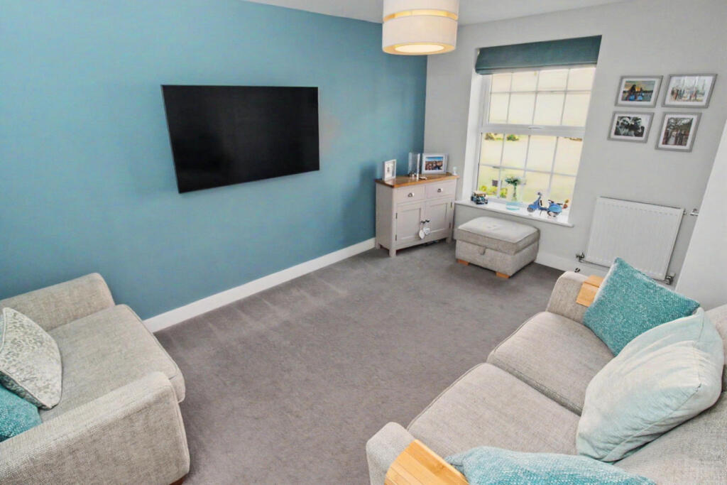 Emerald Way, Irthlingborough, NN9 5GU photo 5