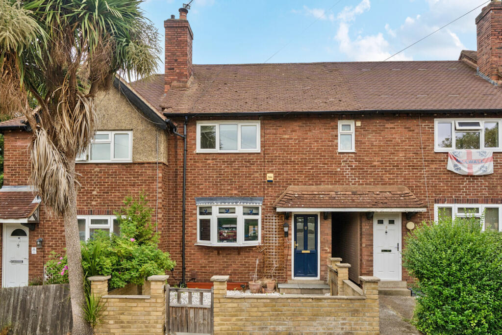 Main image of property: Alwold Crescent, London, SE12