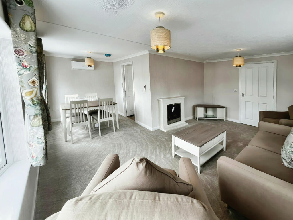 Great Yarmouth, Norfolk, NR31 photo 3
