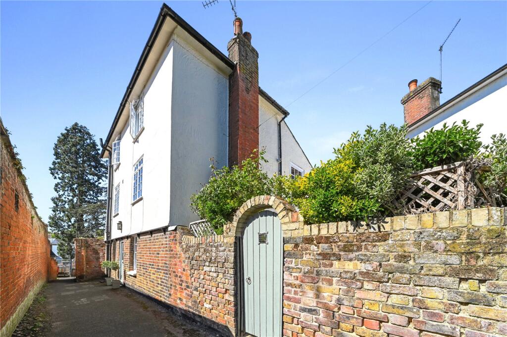 Main image of property: North Terrace, Bishop's Stortford, Hertfordshire, CM23