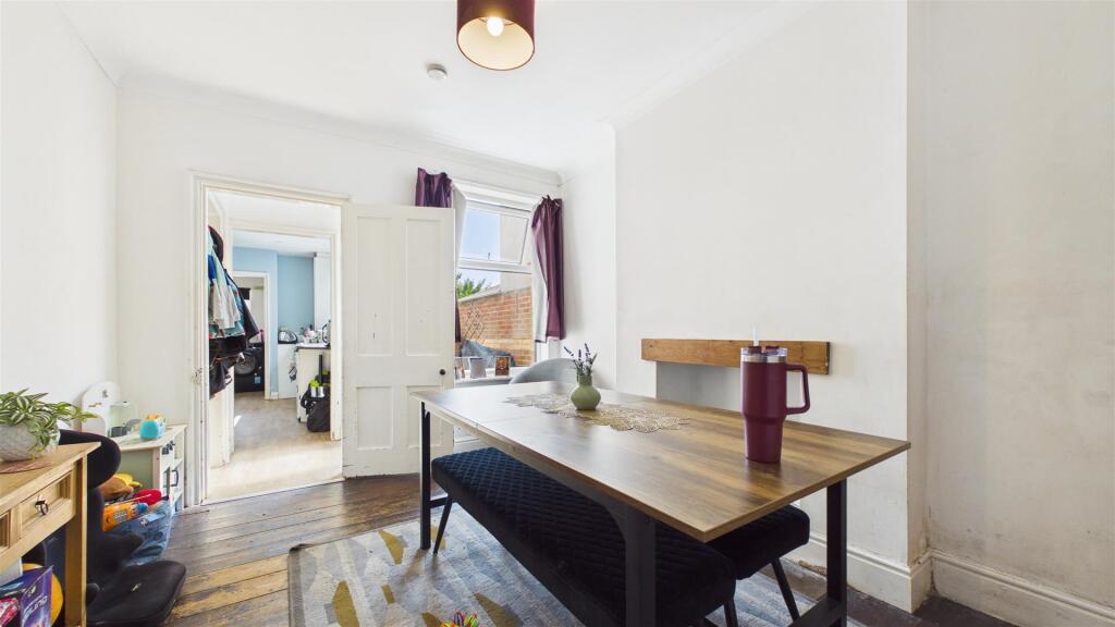 House in Peterborough - View 4