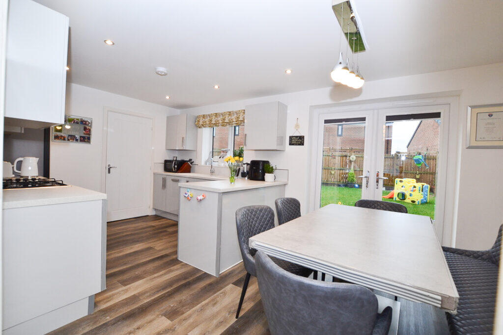 House in Newcastle upon Tyne - More