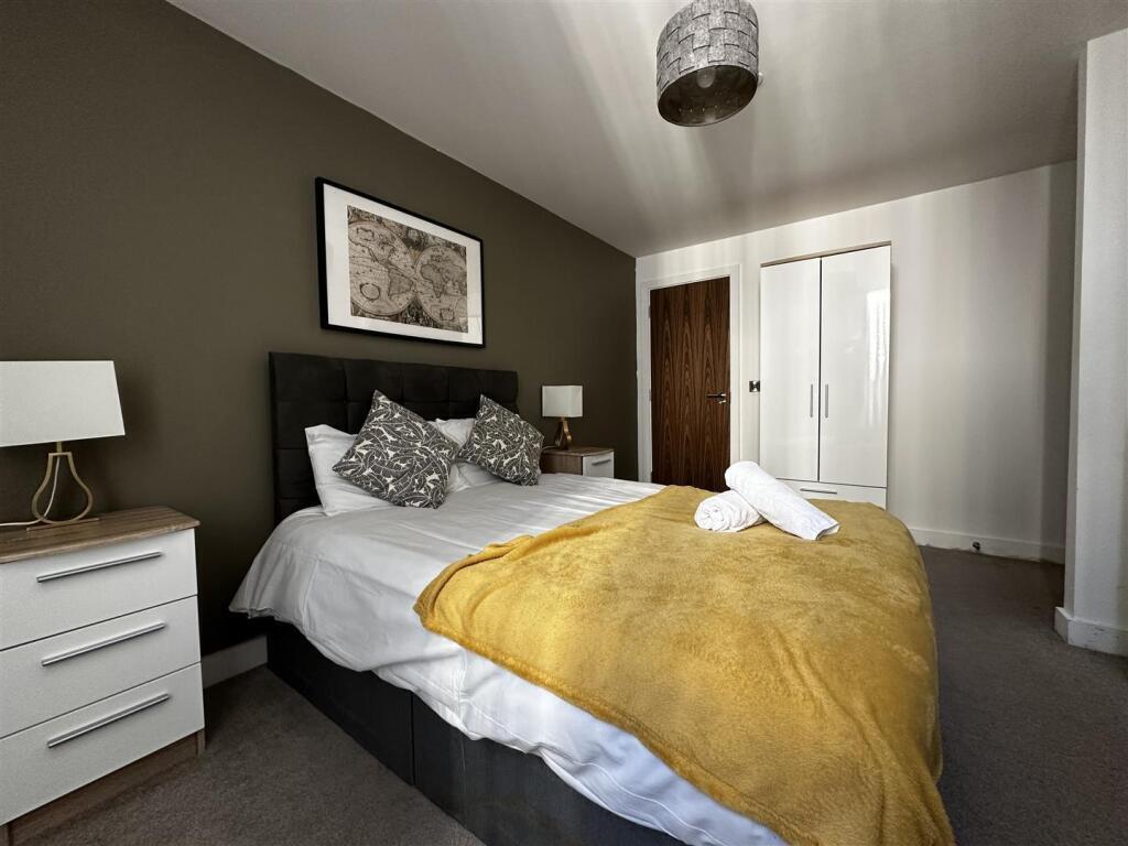 Main image of property: Cambridge Street, Manchester