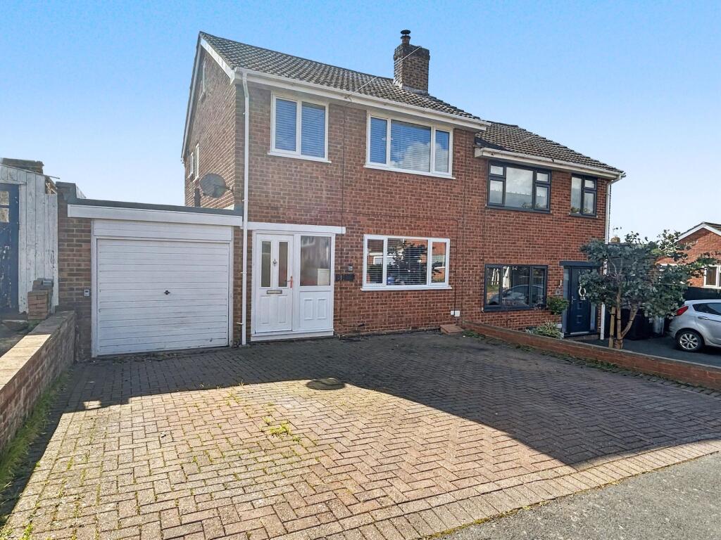3-bed semi-detached on Titterstone Road, Highley, WV16, £245,000