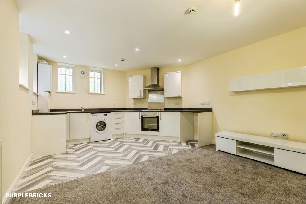 Rochdale Rd, Ramsbottom, BL0 photo 5