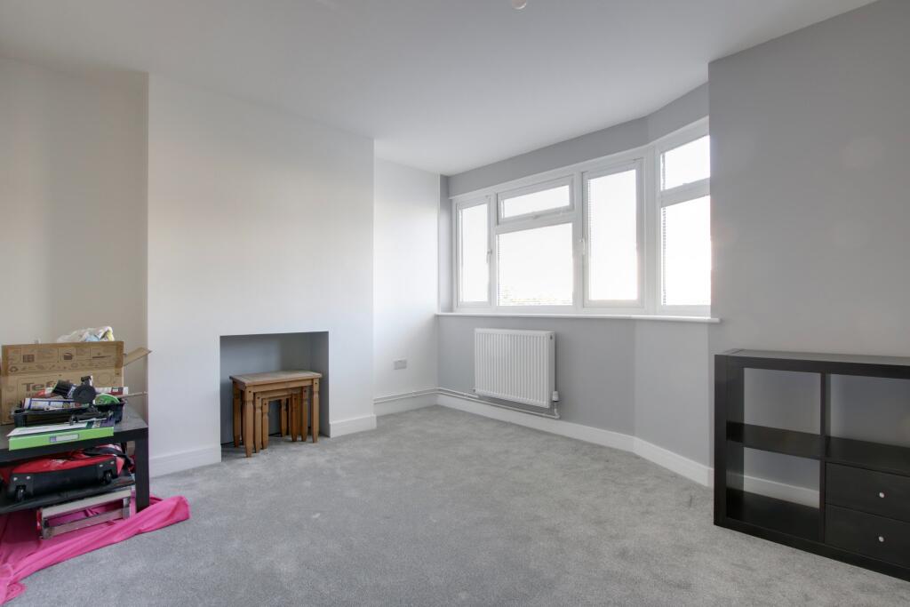 House in Fareham, Hampshire - View 2