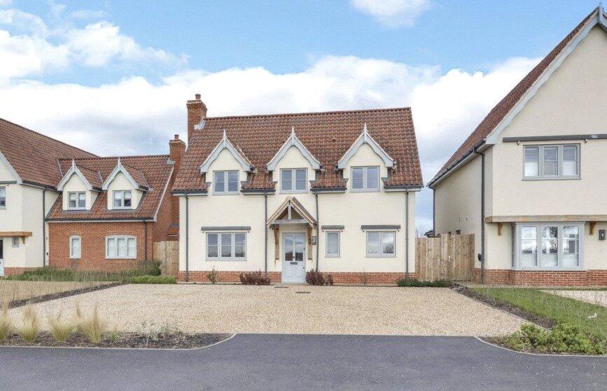 3-bed detached on Pear Tree Gardens, Stowupland, Stowmarket, Suffolk, IP14, £520,000