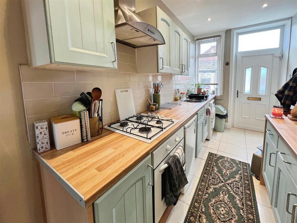 Undercliffe Road, Bradford, BD2 3BP - View 4