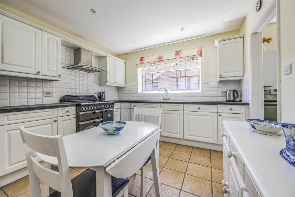 House in Portsmouth - View 4