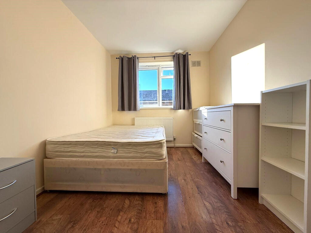 4 bedroom flat for rent