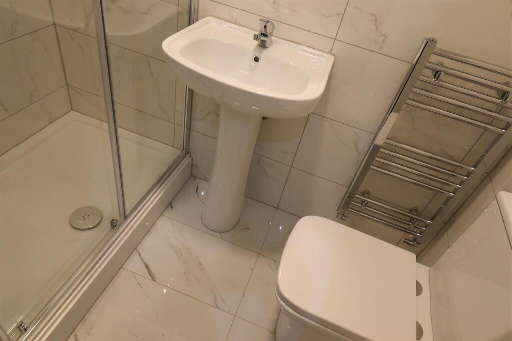 1 bedroom house share for rent