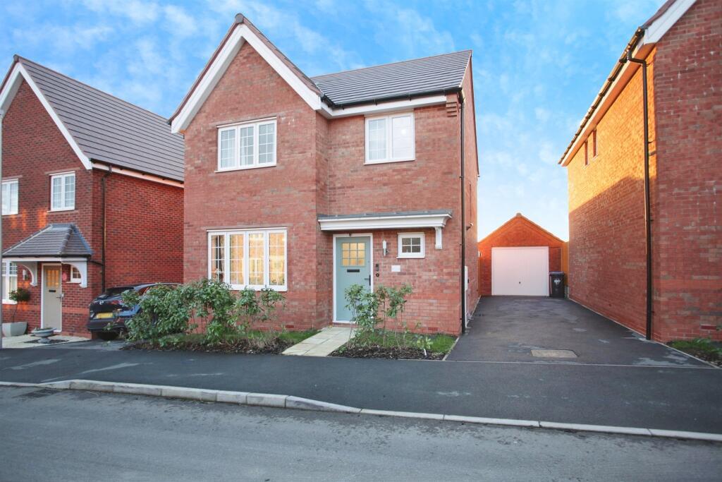 Main image of property: Spear Thistle Close, RUGBY