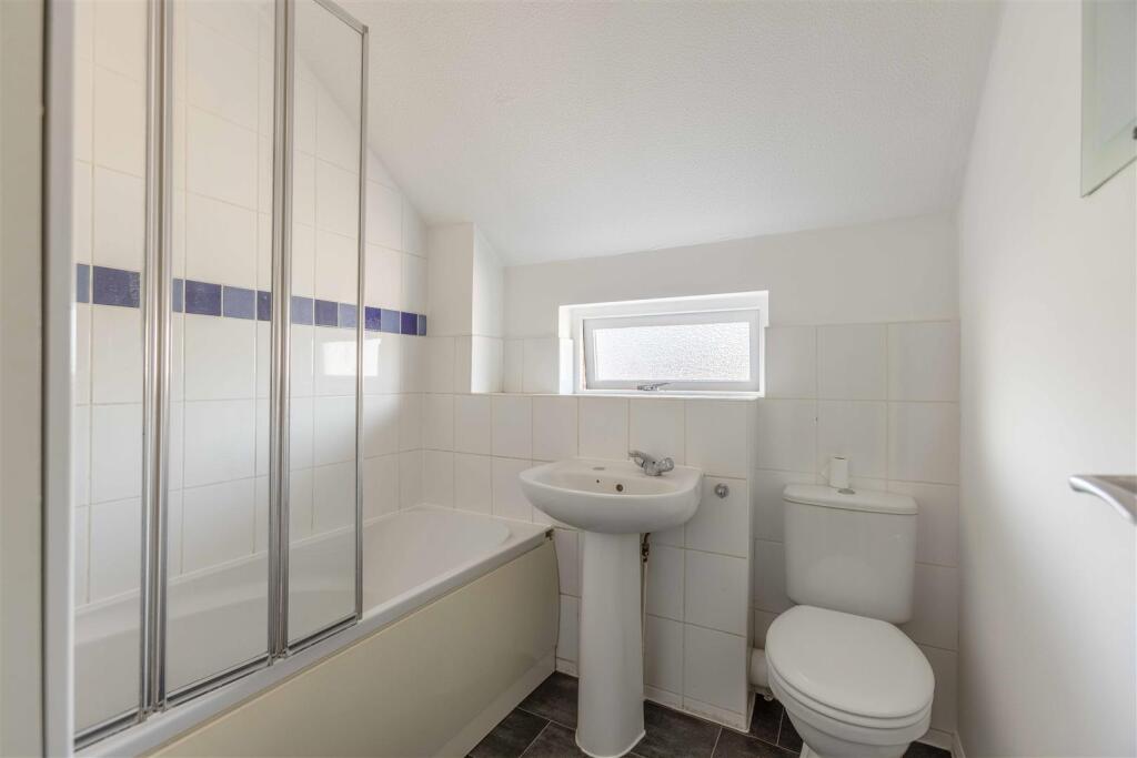 Cobb Close, Datchet, Slough - More
