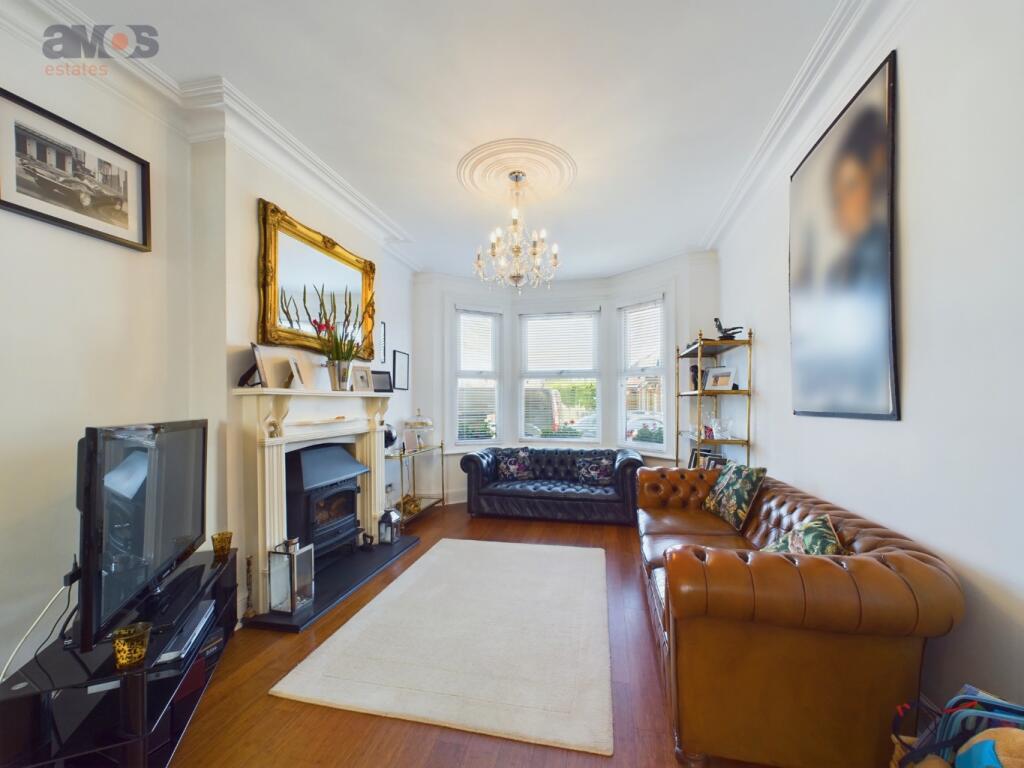 House in Southend-on-Sea - View 4