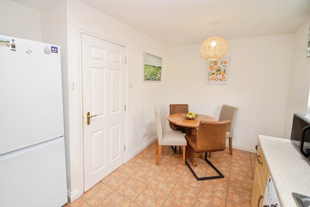 House in Bradford, Keighley - More