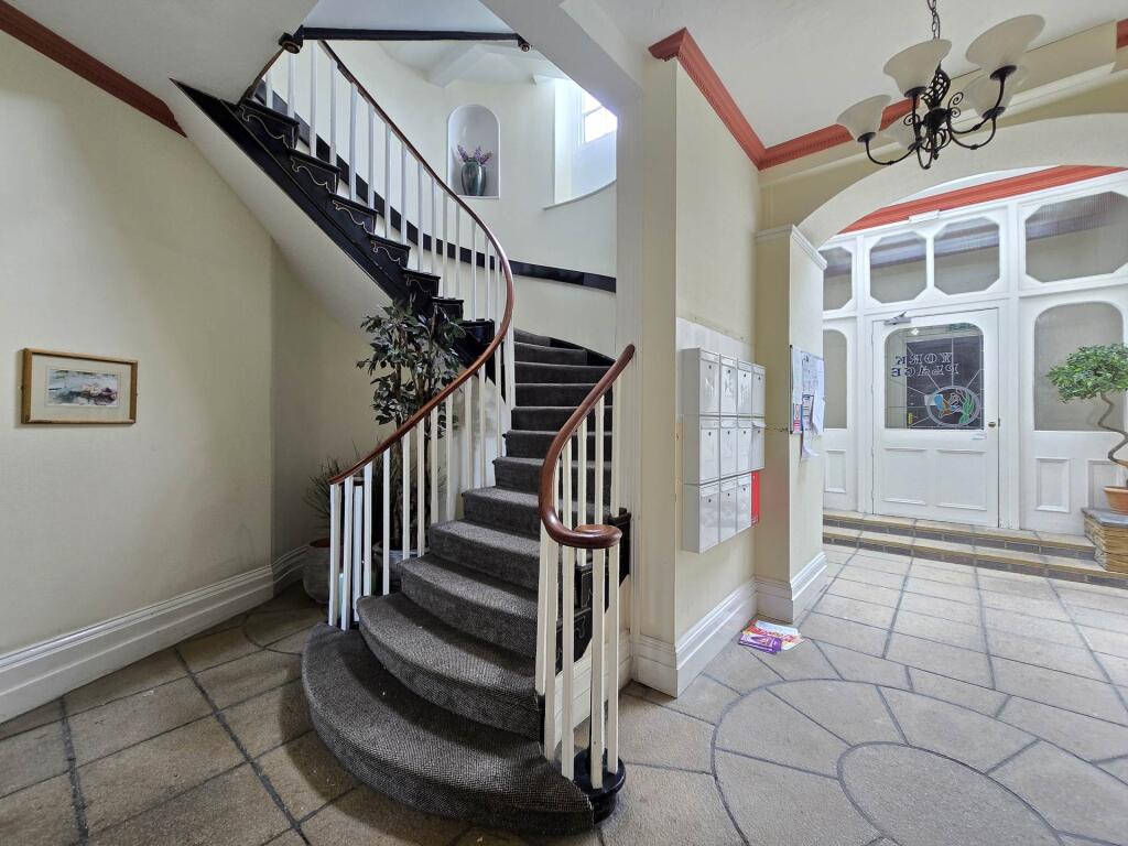 11, York Place, Northam Road, Bideford photo 4