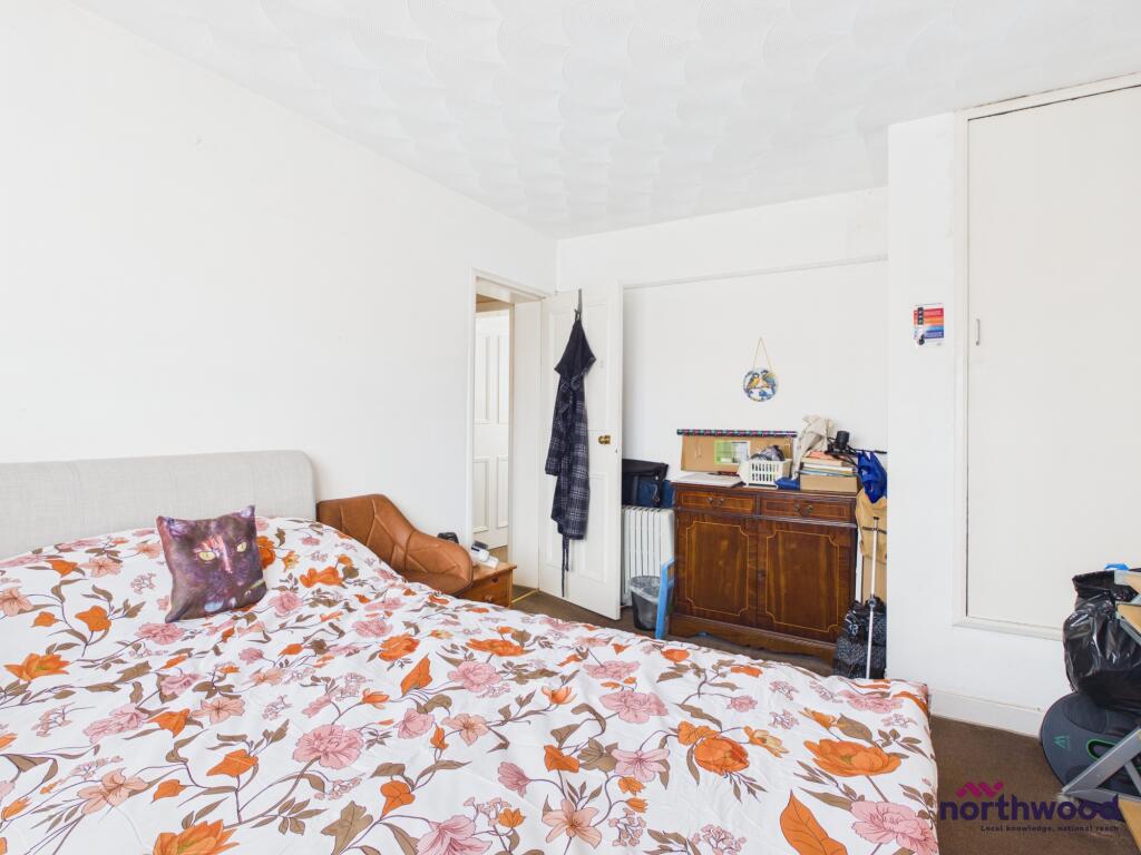 Apartment in Hove, West Blatchington - More
