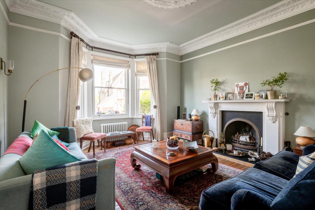 Bayham Road, Sevenoaks, Kent, TN13. photo 2