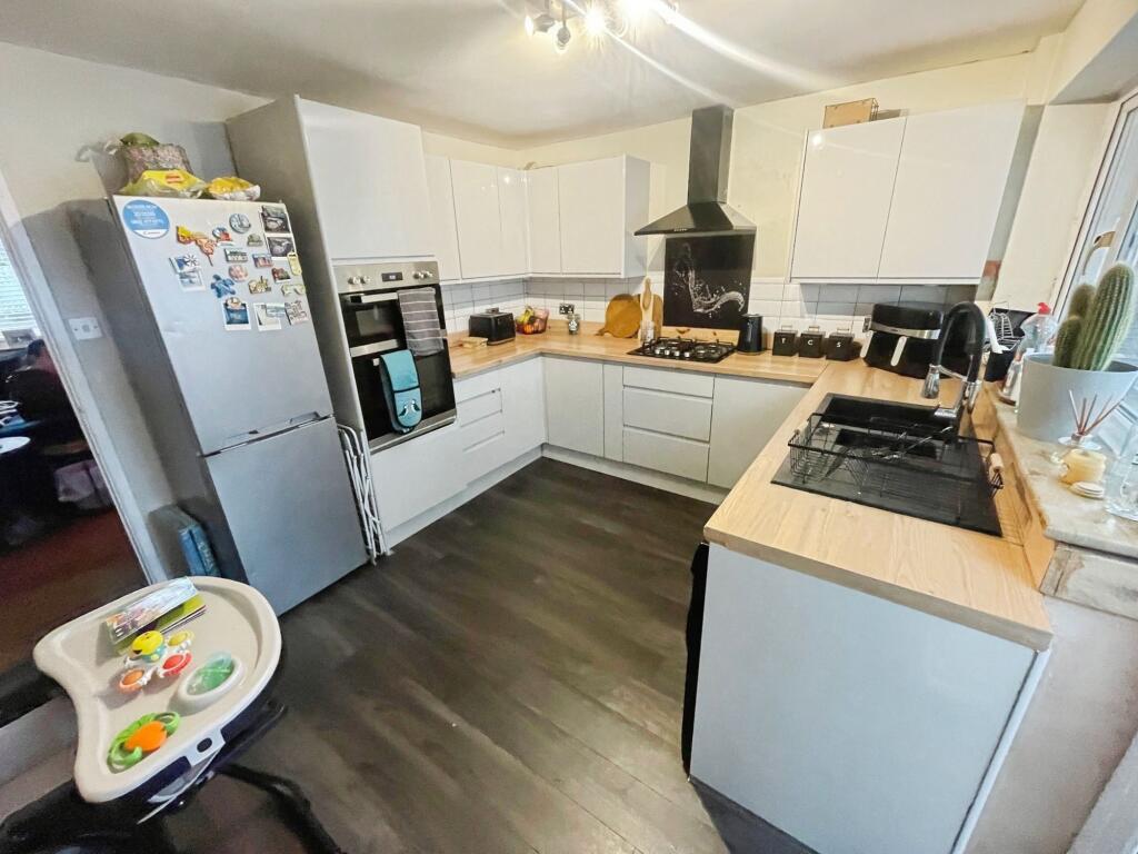 Harwood Avenue, Branston, DE14 photo 4